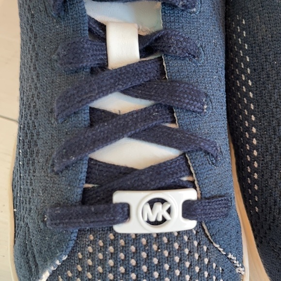 Michael Kors Skyler Trainer jogger soft knit shoes - Picture 9 of 10